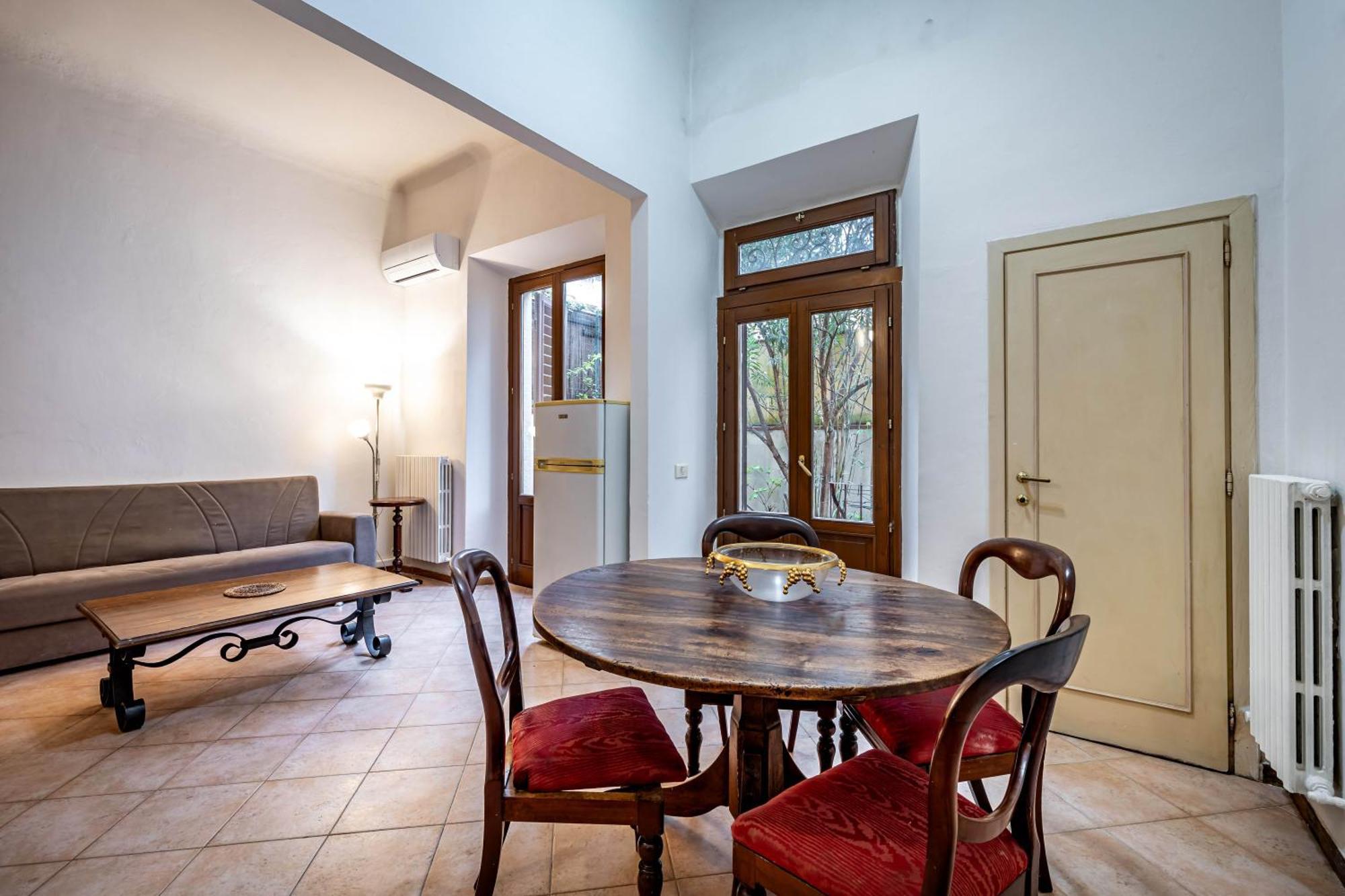 Apartment Con Giardino *