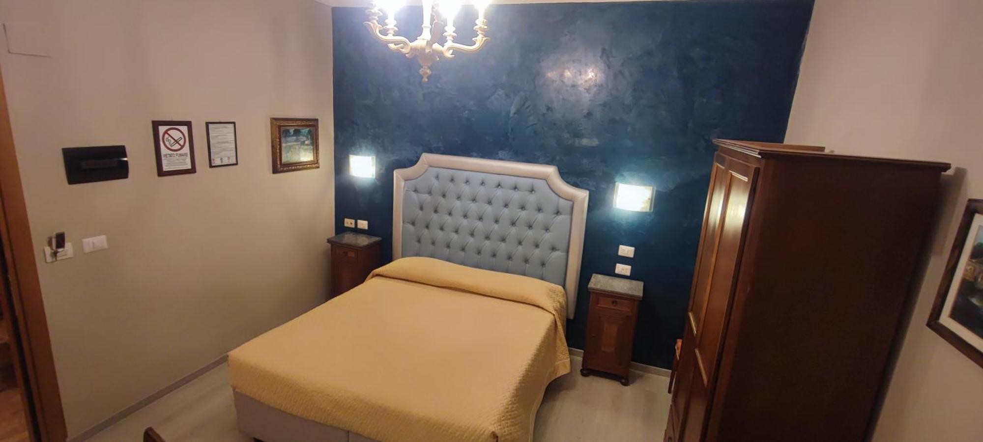 Merlini Hotel *