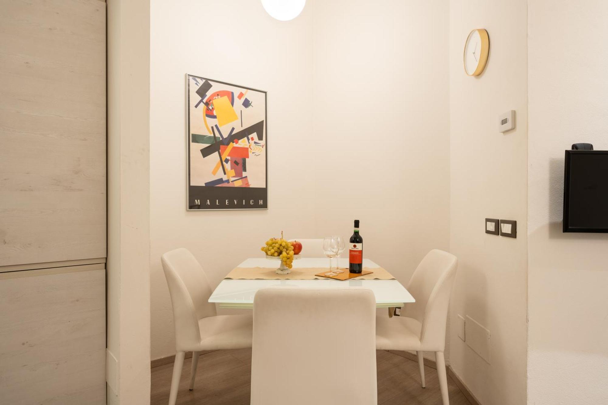 Pergola - 1 Bdr Flat With Inner Courtyard Florence