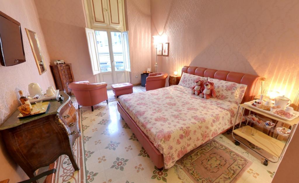 Cavour10 Couette-café Florence