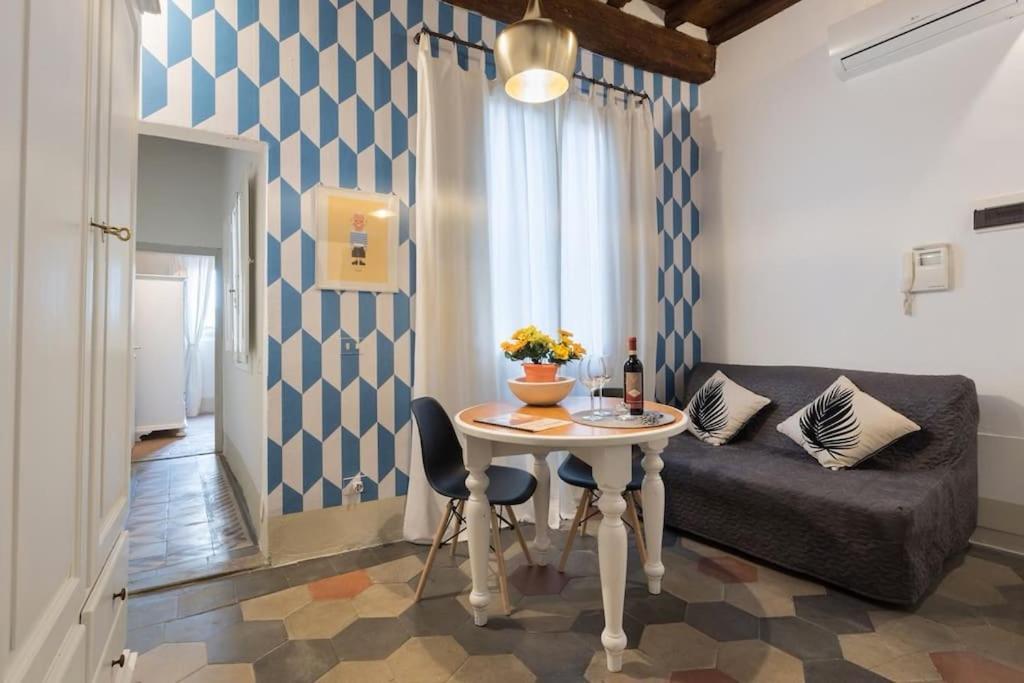 Keys Of Italy - F5 - Fiesolana 24 - Santa Croce One Bedroom Flat 2 To 4 Guests Apartment Florence