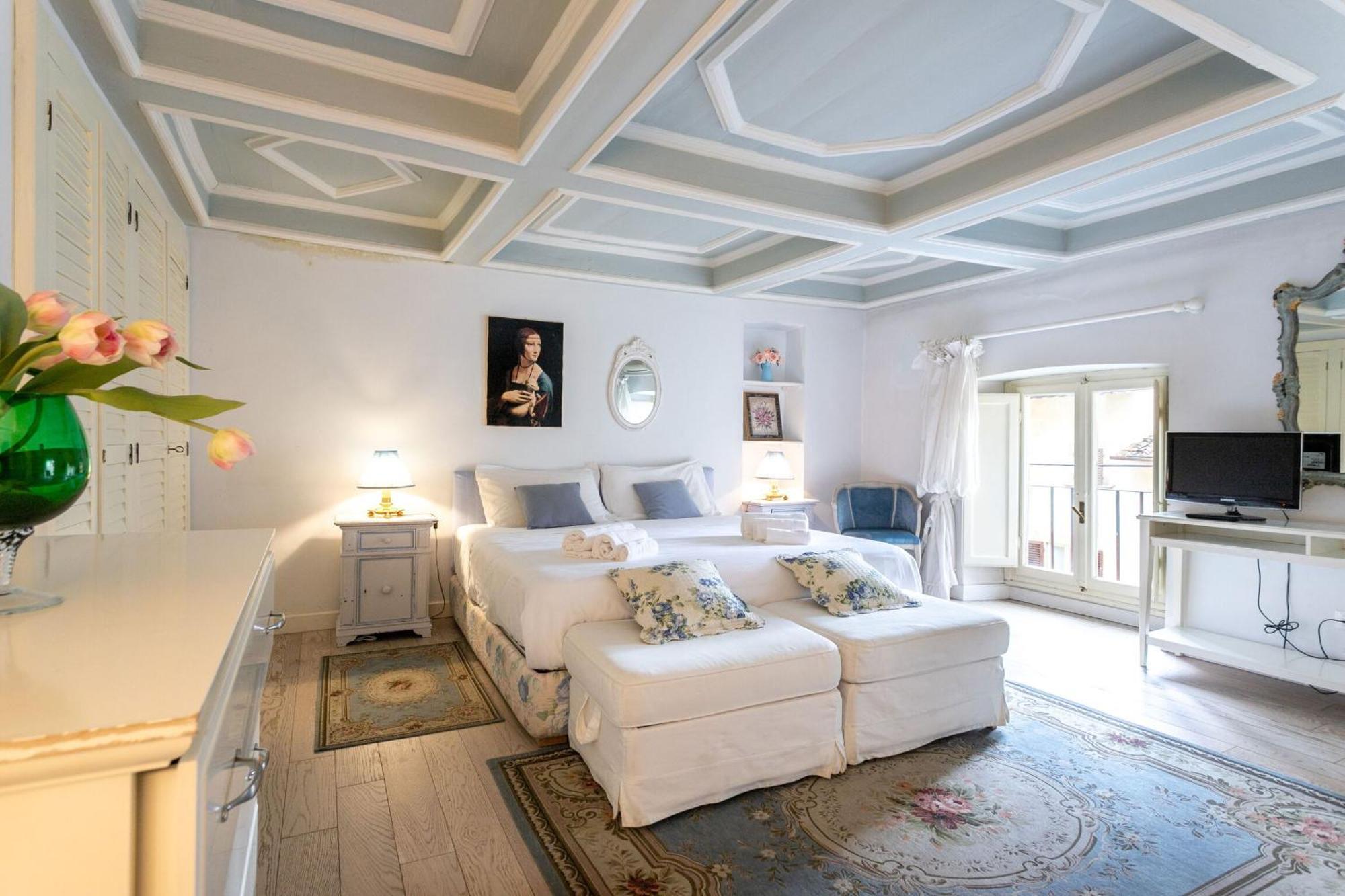 Beatrice By Halldis * Florence