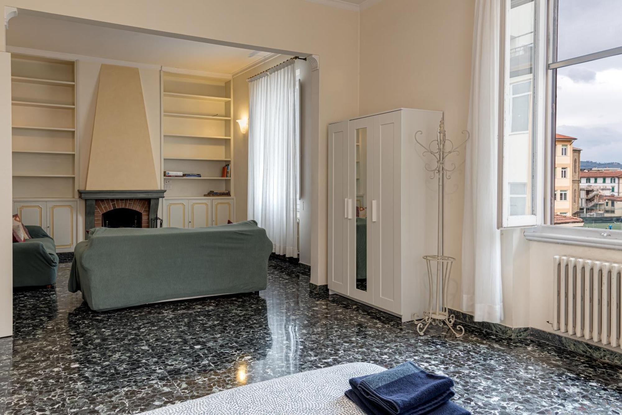 Giotto Palace Apartment