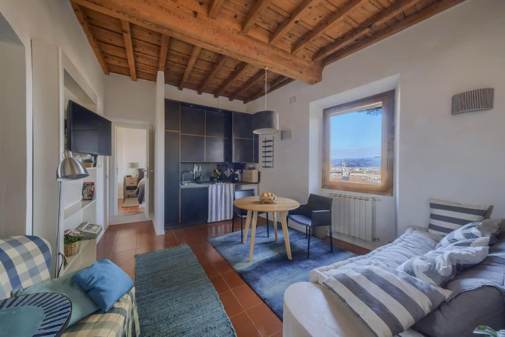 View-hosted By Sweetstay Apartment