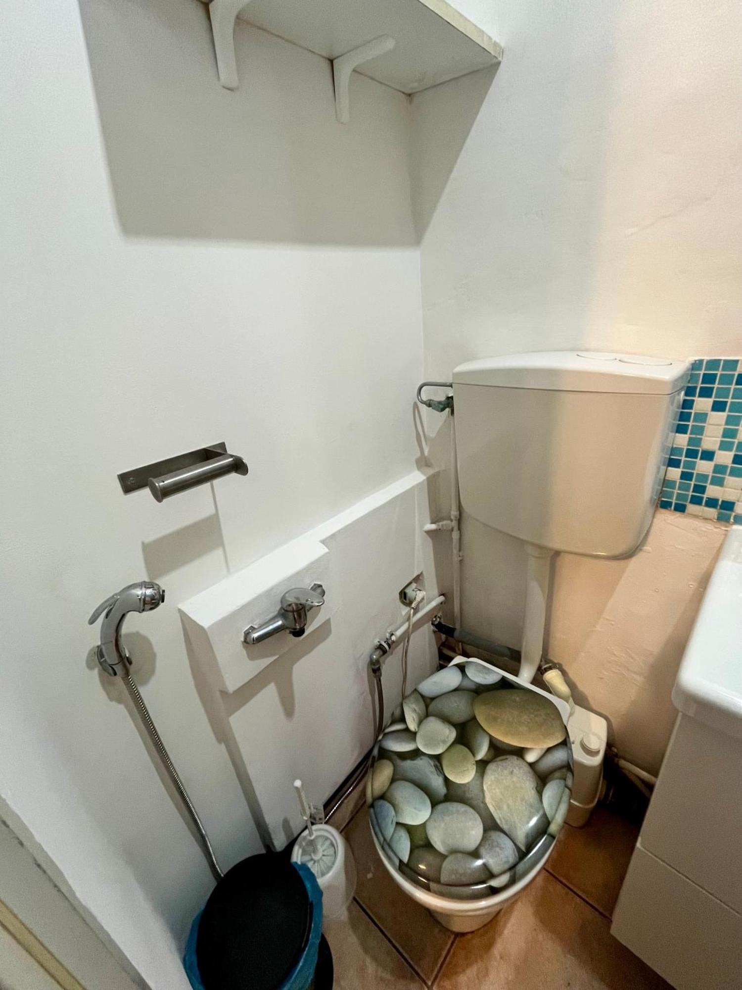 Appartement Mini Very Close To The Train Station *