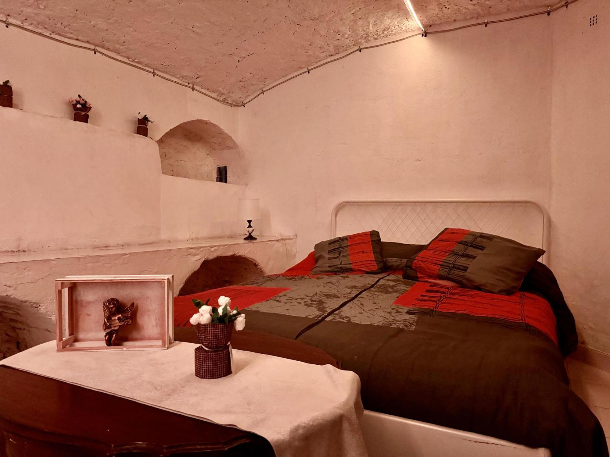 Apartment Il Segreto Di Via Laura - House In *
