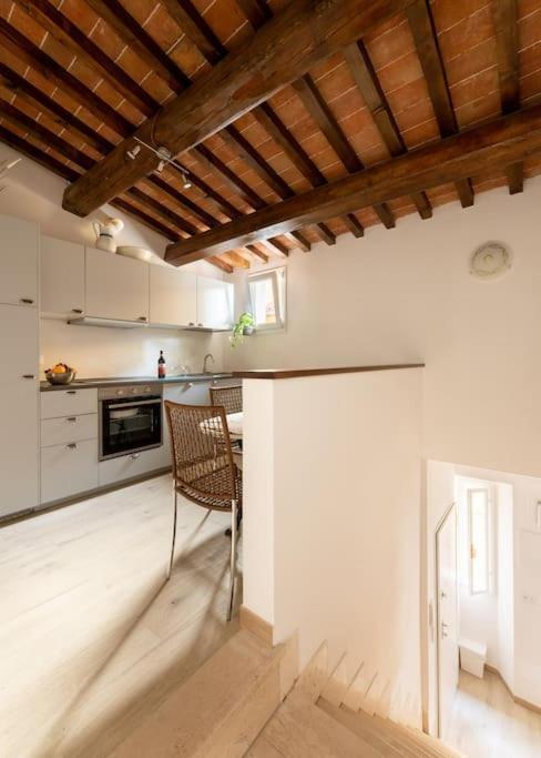 Keys Of Italy - Maytreya - Albero 2 - Train Station Two Bedroom Flat 2nd Floor * Florence