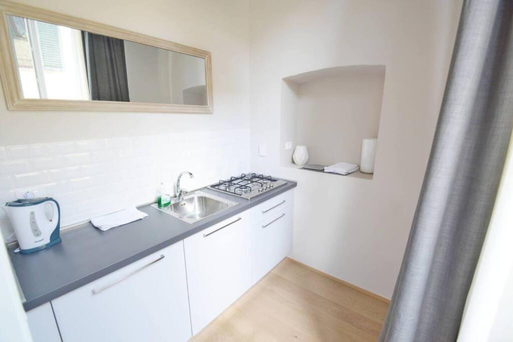Appartement Keys Of Italy - Albero 15 Small - Train Station For Couples 2nd Floor *