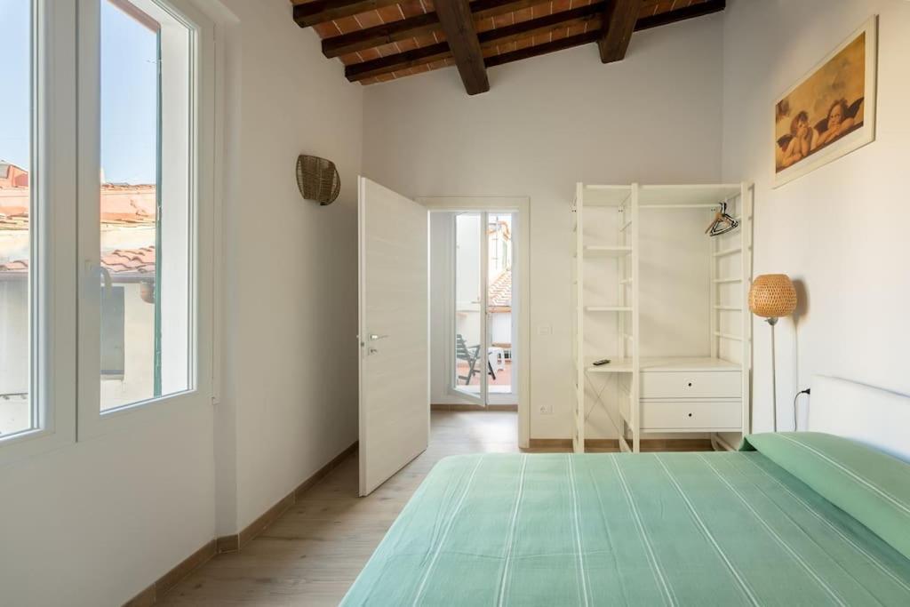 Apartment Keys Of Italy - Maytreya - Albero 2 - Train Station Two Bedroom Flat 2nd Floor