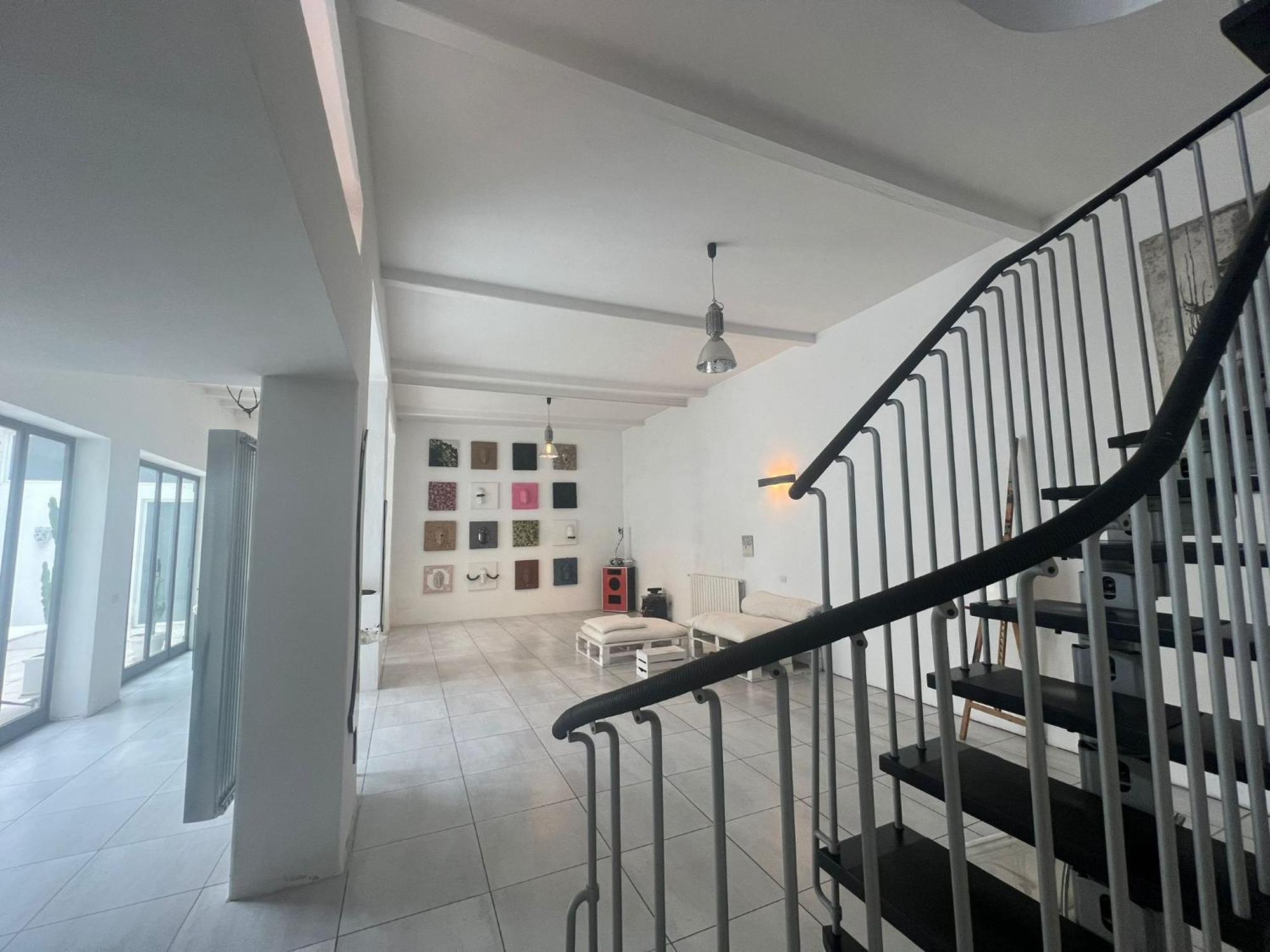Silvia's Artist Loft Apartment