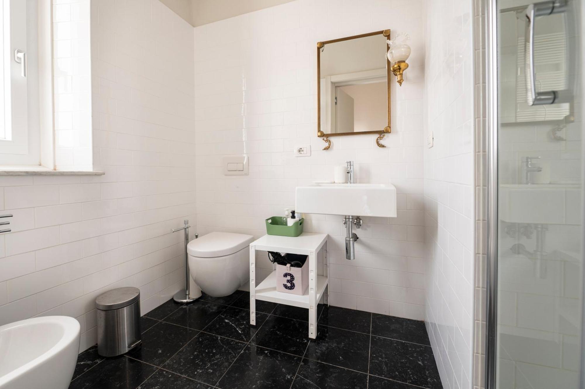 Anna - 4 Camere, Bagni Privati E Giardino Florence