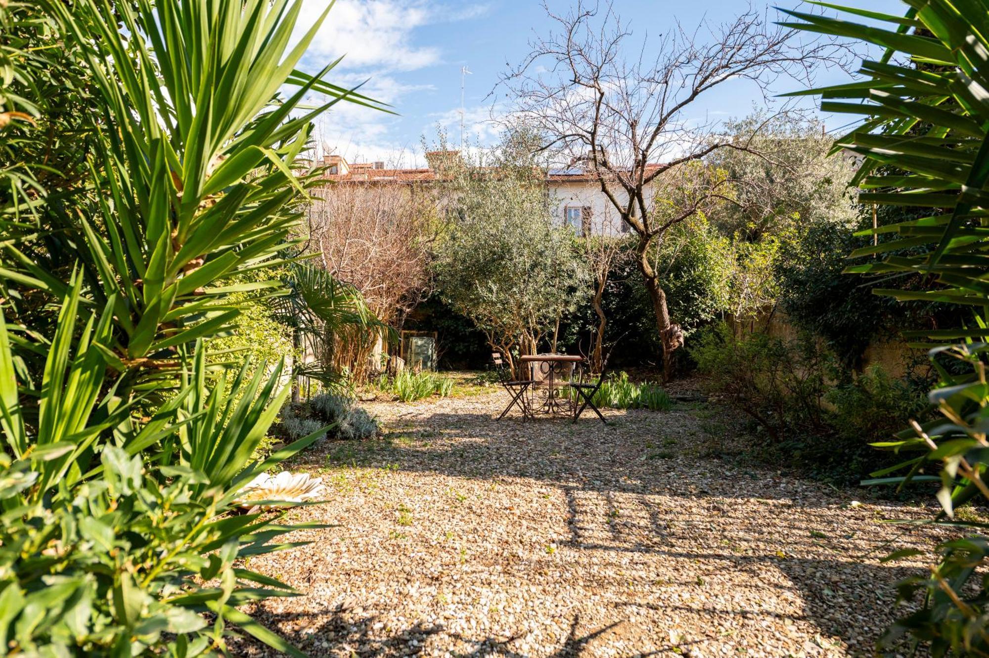 Anna - 4 Camere, Bagni Privati E Giardino Florence