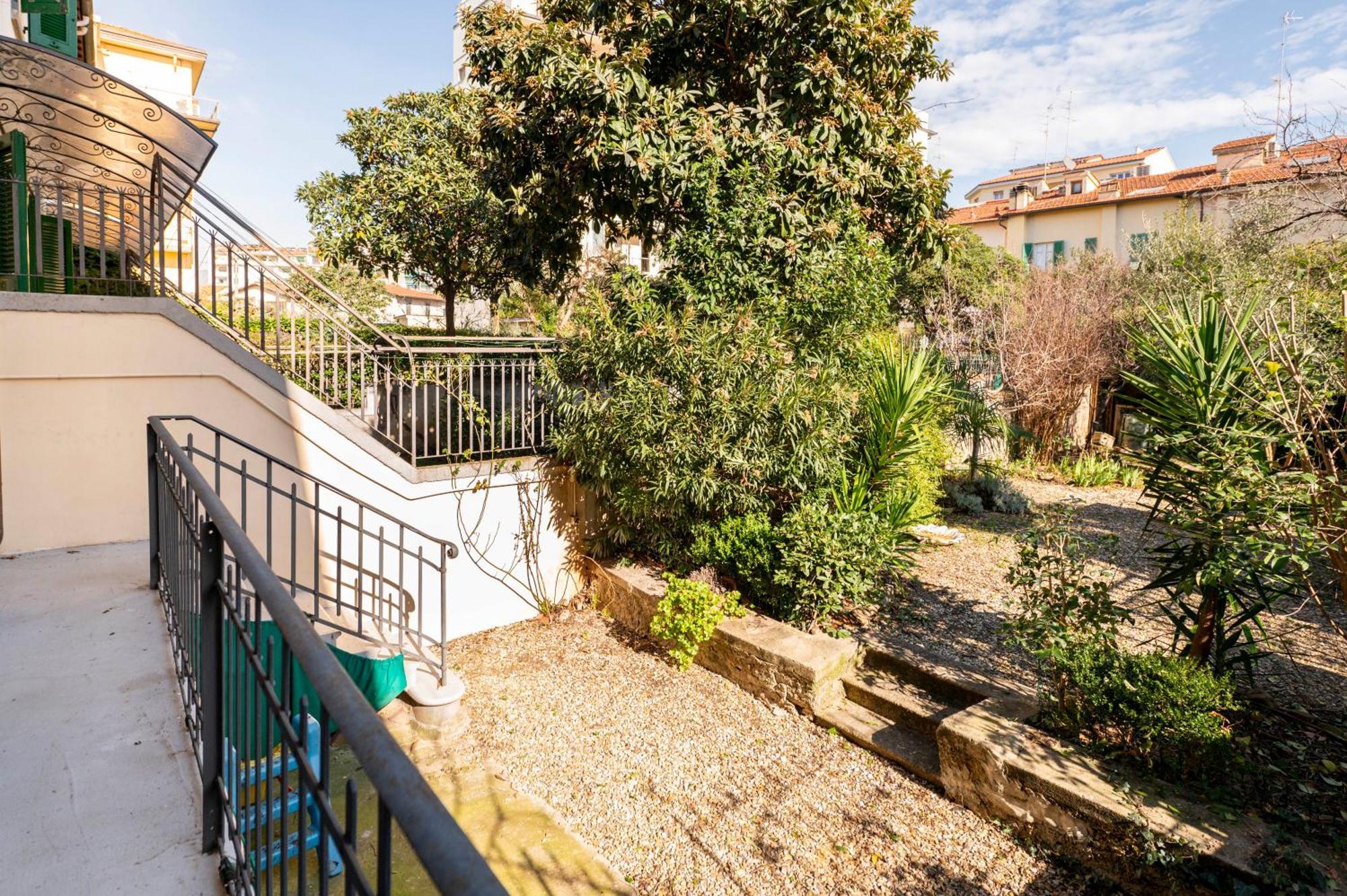 Anna - 4 Camere, Bagni Privati E Giardino Florence