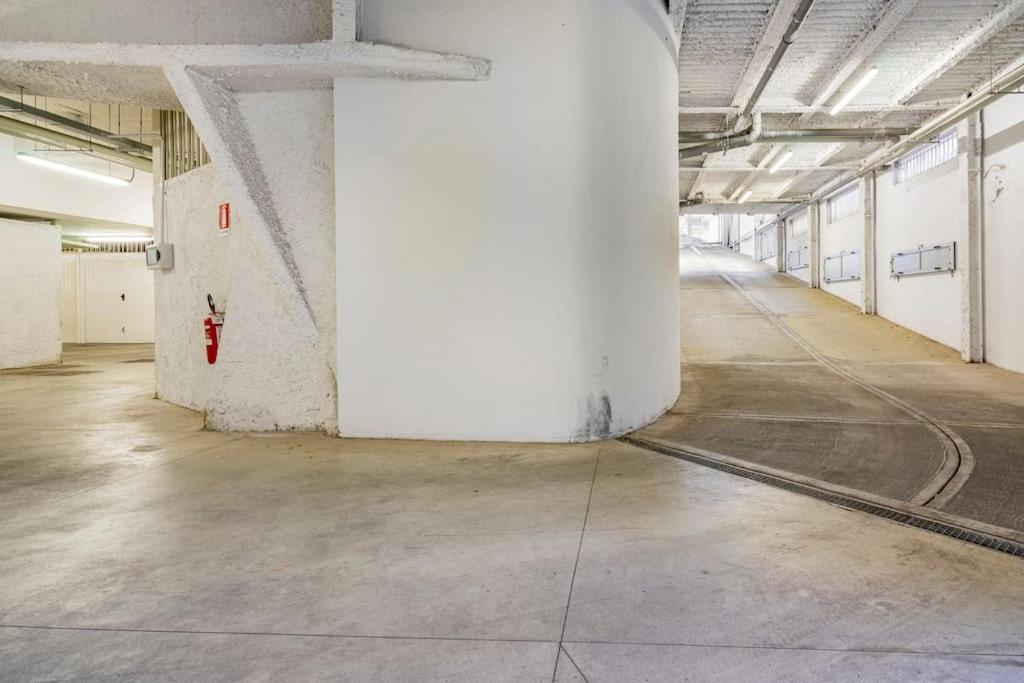 Gio - Free Garage - Fortezza Da Basso *