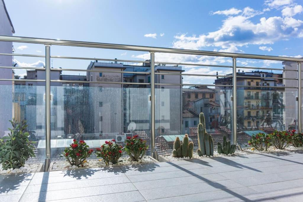Gio - Free Garage - Fortezza Da Basso *