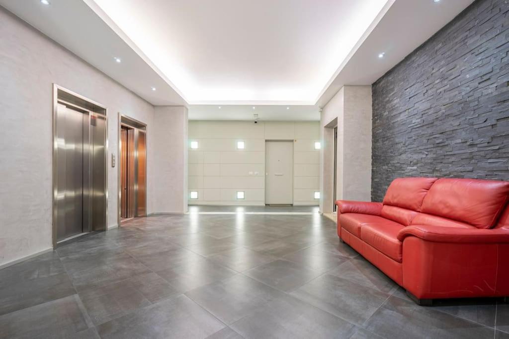 Gio - Free Garage - Fortezza Da Basso *