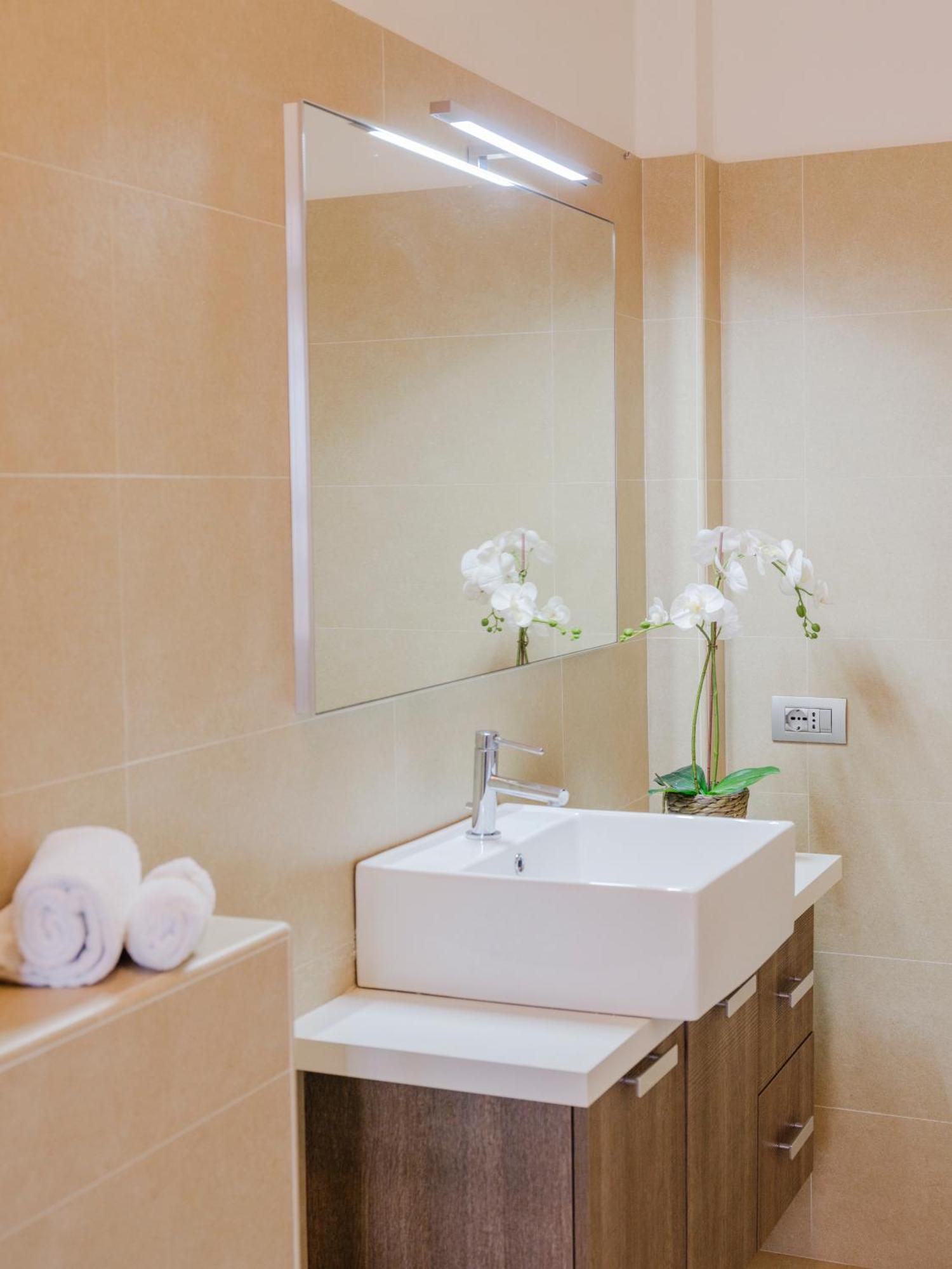 Casa Ari - Bright And Spacious Flat With Terrace Apartment *