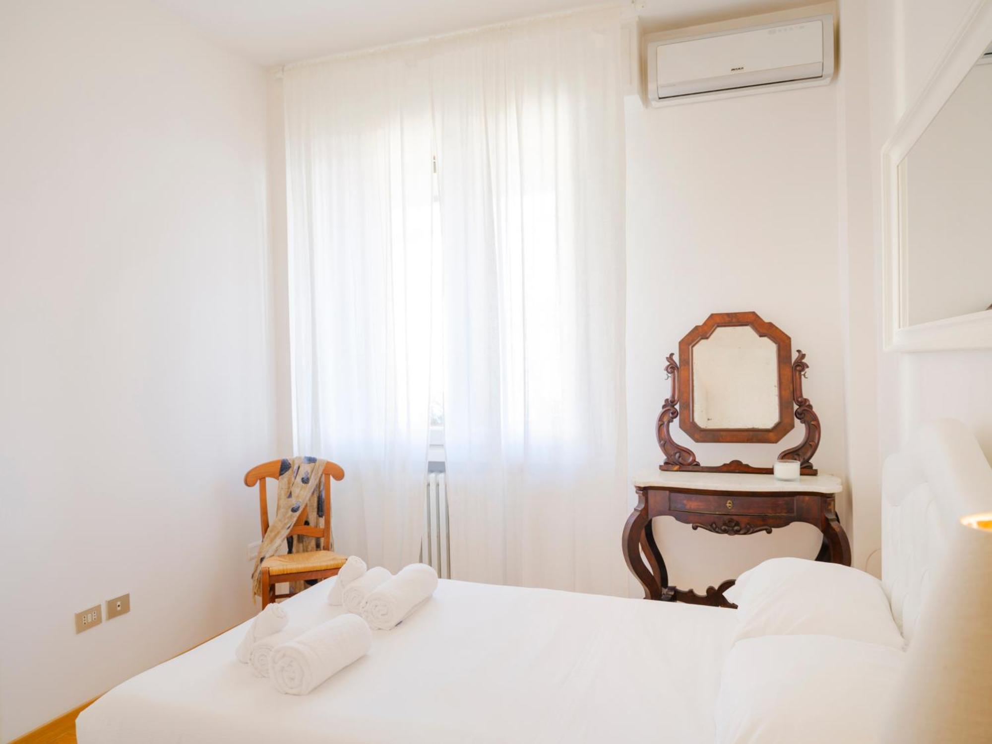 Casa Ari - Bright And Spacious Flat With Terrace Apartment Florence