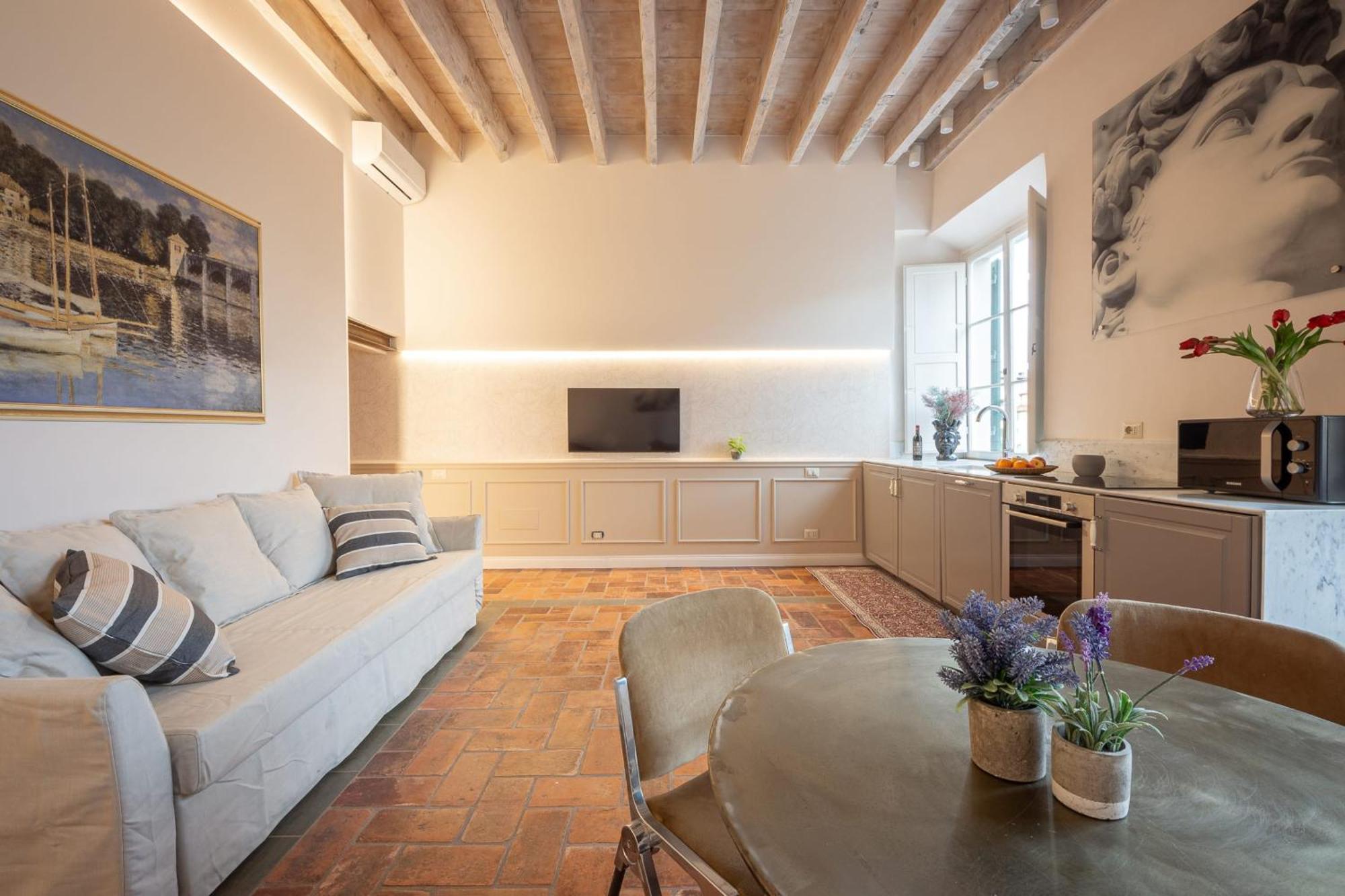 Apartment Ognissanti Nest-hosted By Sweetstay Florence