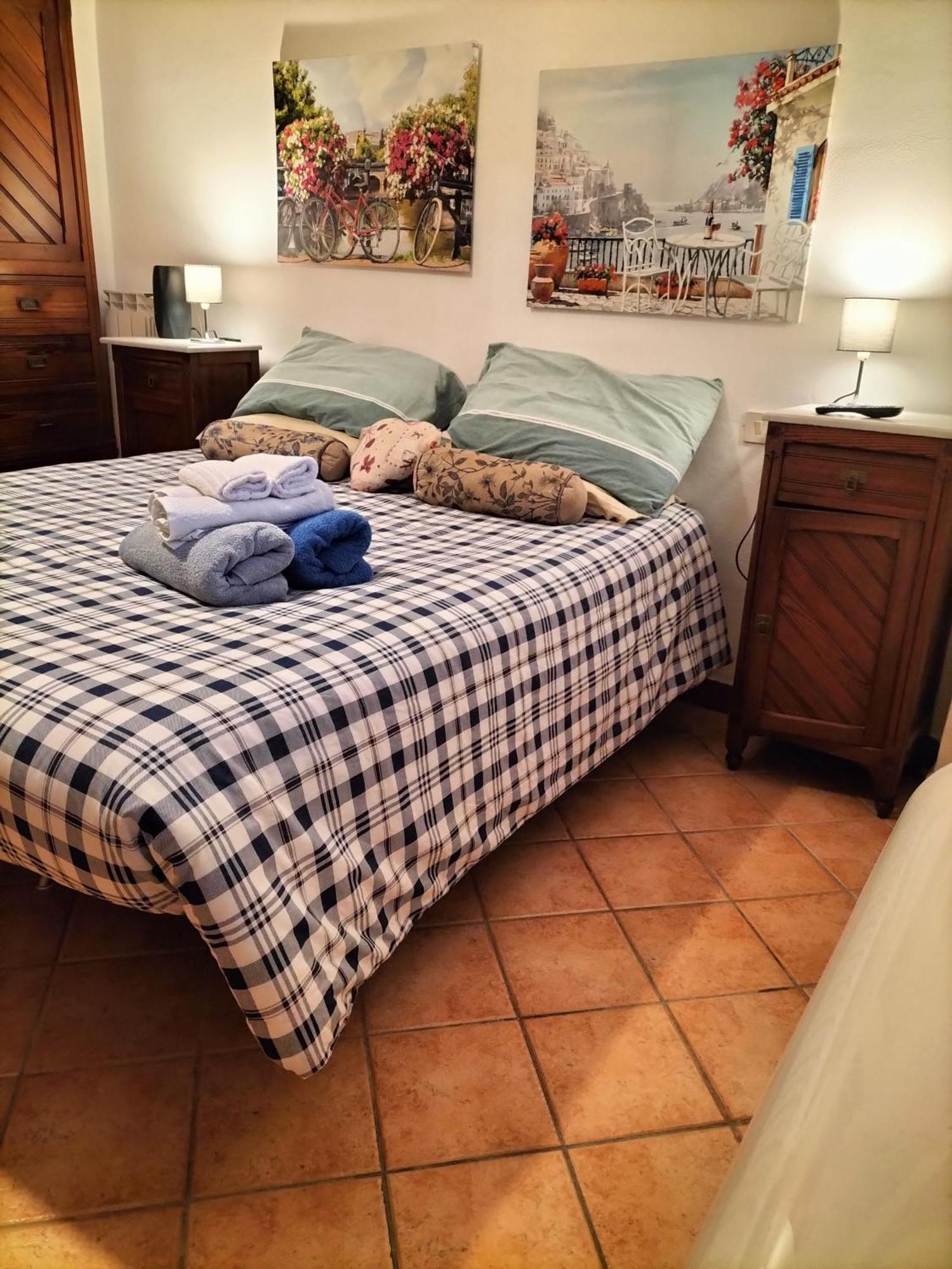 Apartment Florentine Style In San Frediano