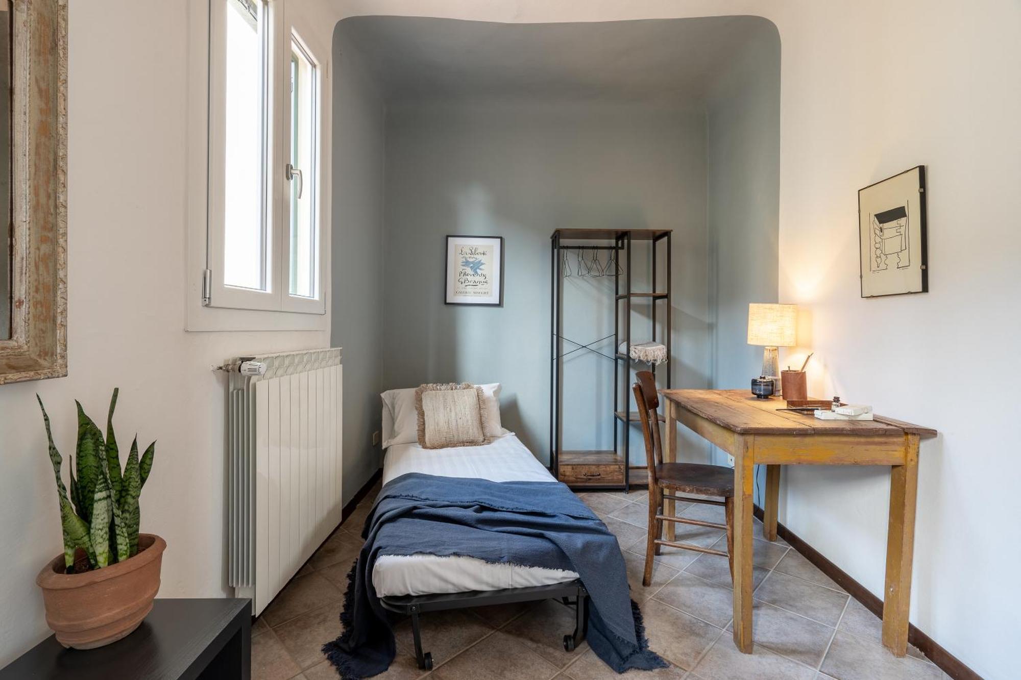 Apartment Art Escape Florence
