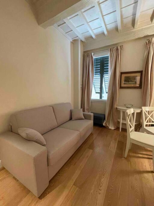 Cozy Santa Maria Novella Uffizi Duomo 2beds-2baths Appartement *