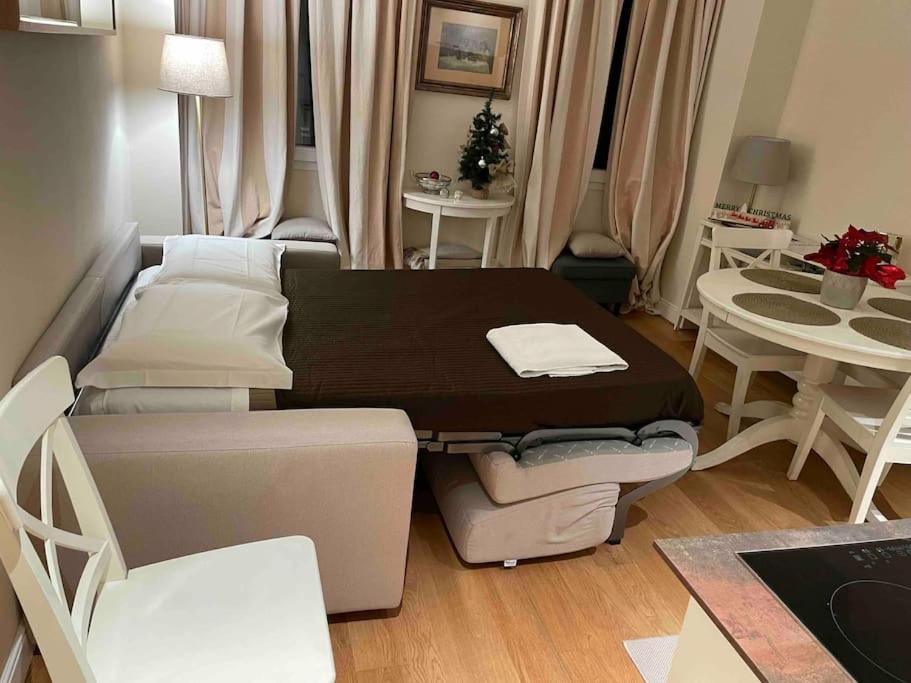 Cozy Santa Maria Novella Uffizi Duomo 2beds-2baths Appartement Florence