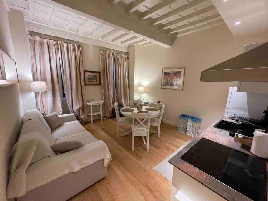 Appartement Cozy Santa Maria Novella Uffizi Duomo 2beds-2baths *