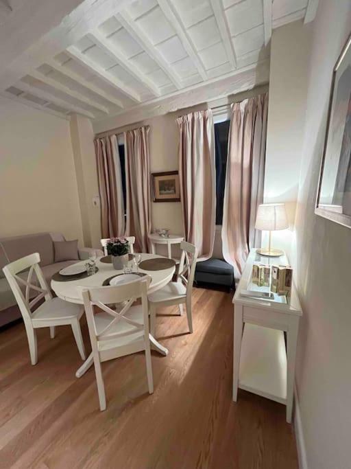 Appartement Cozy Santa Maria Novella Uffizi Duomo 2beds-2baths Florence