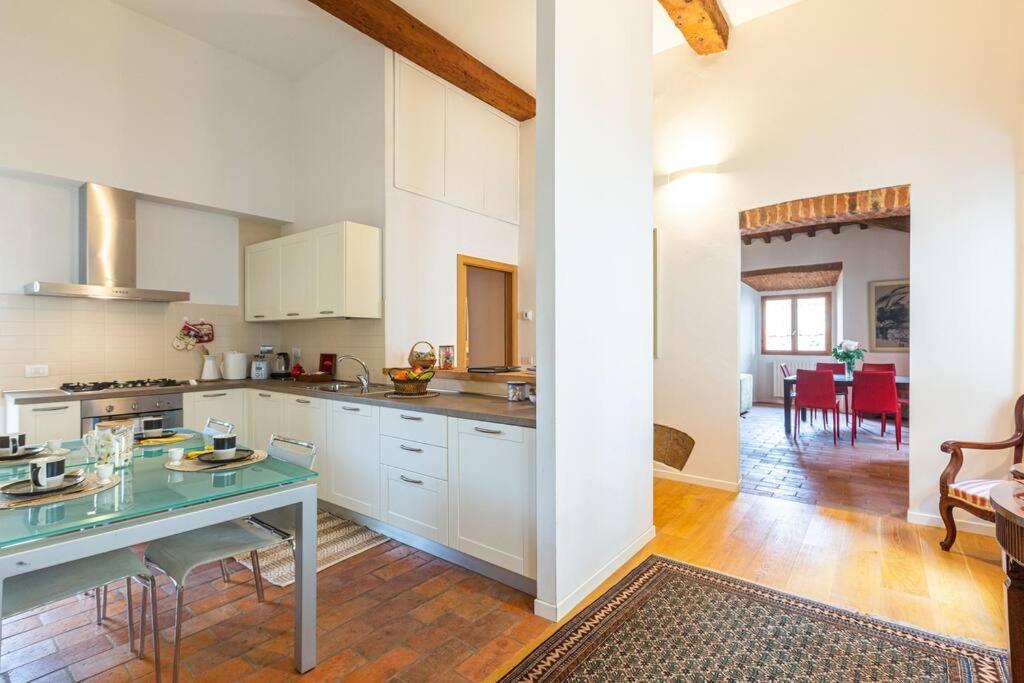 Dreaming In An Ancient Tower Appartement
