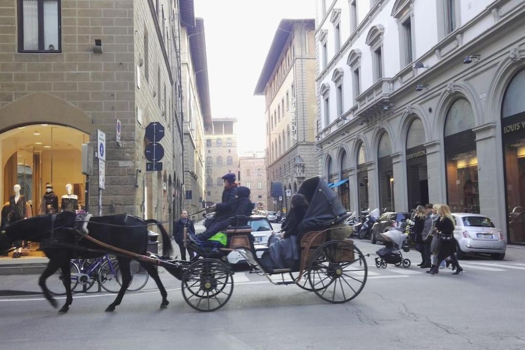 San Donato With Parking Appartement Florence