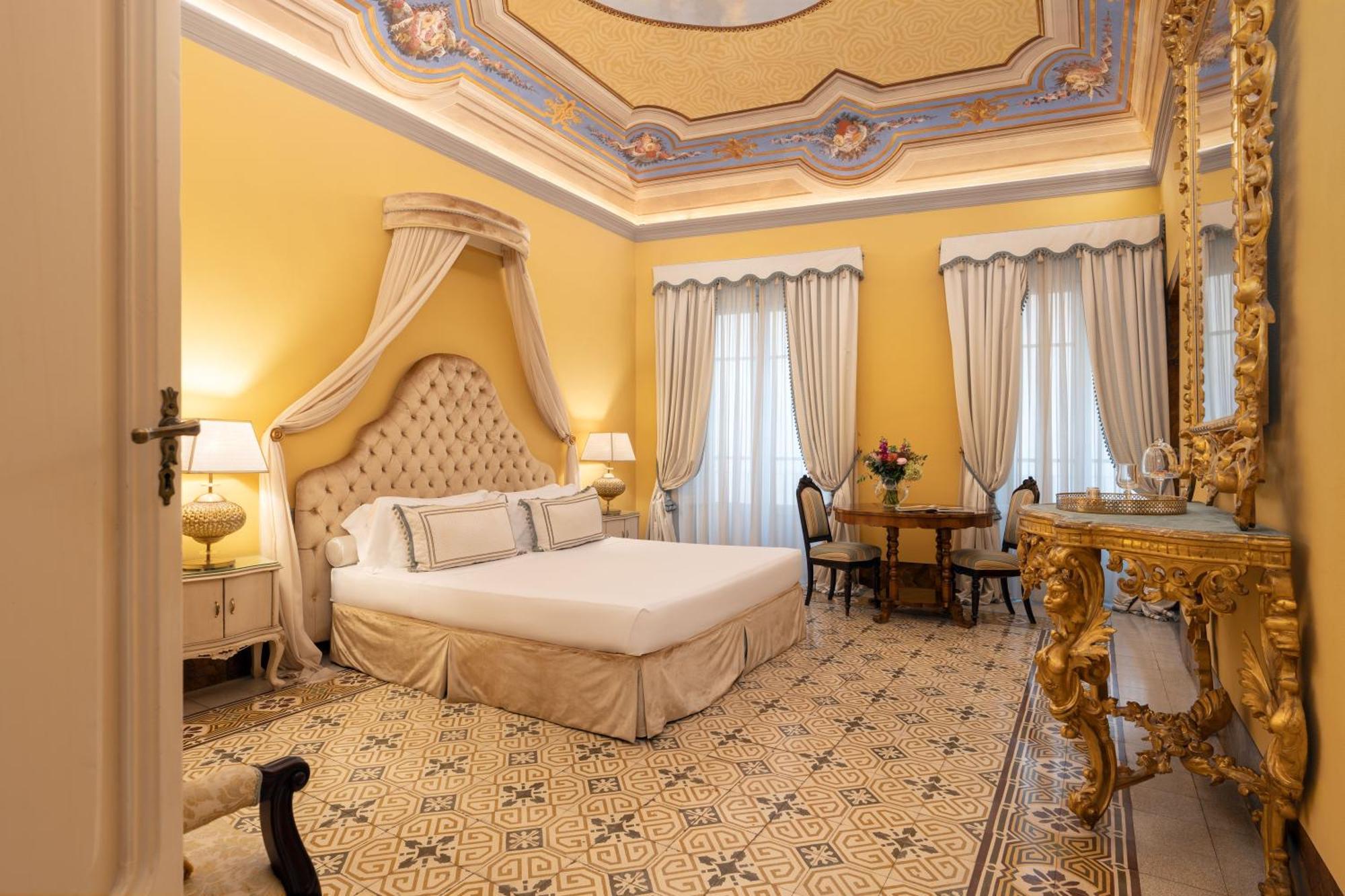Bed & Breakfast Piazza Pitti Palace - Residenza D'Epoca 3*