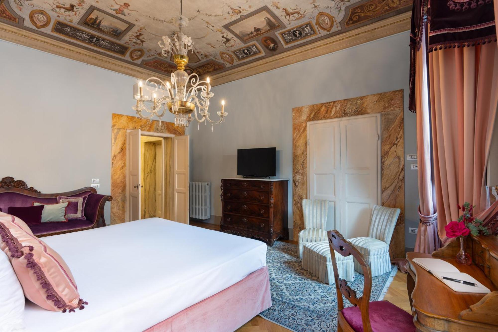 Bed & Breakfast Piazza Pitti Palace - Residenza D'Epoca Florence