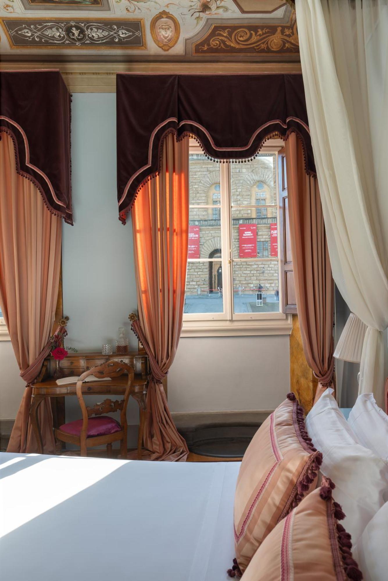 Piazza Pitti Palace - Residenza D'Epoca Bed & Breakfast Florence
