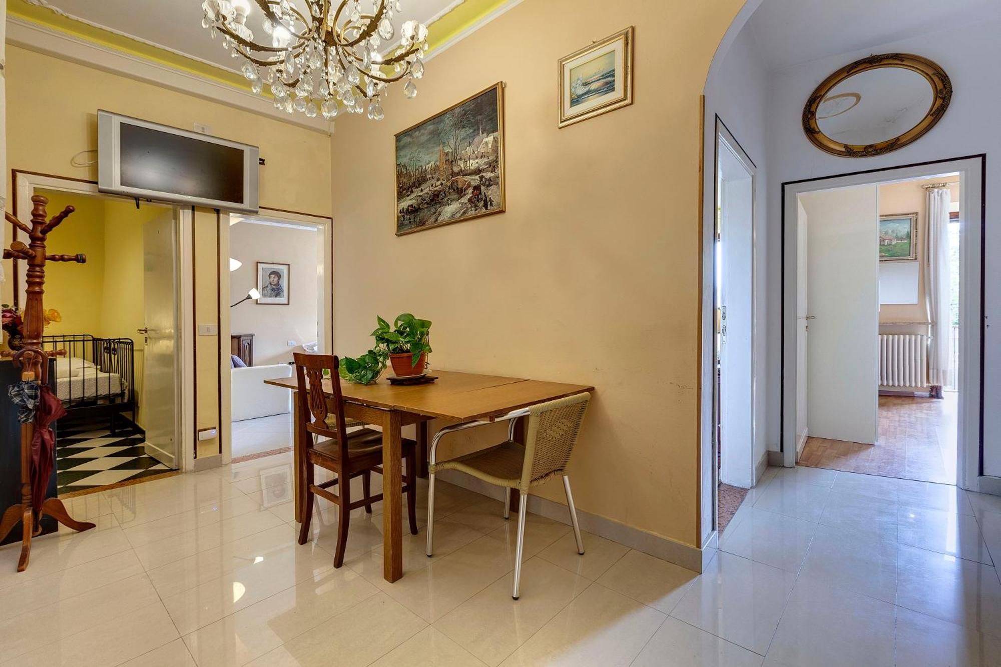 Magnoli 2 D Apartment