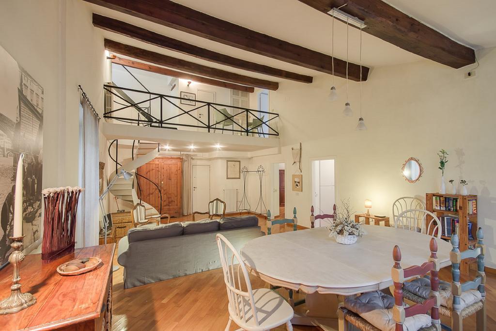 Altana Apartment