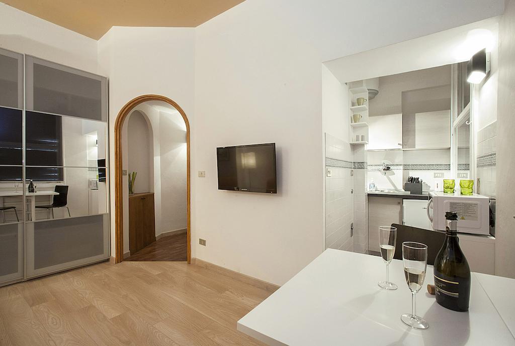 Ponte Vecchio Studio Apartment *