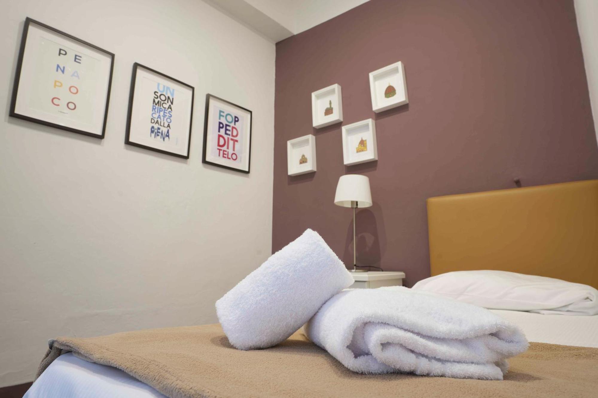 Couette-café Dei Poeti & 3*
