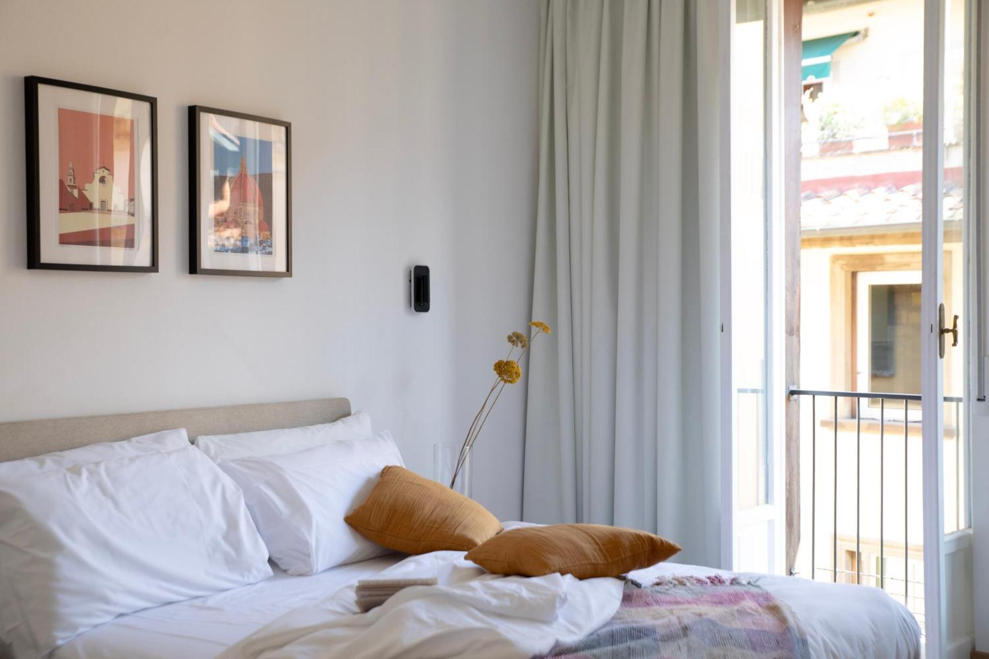Bob W Ponte Vecchio Apartment *