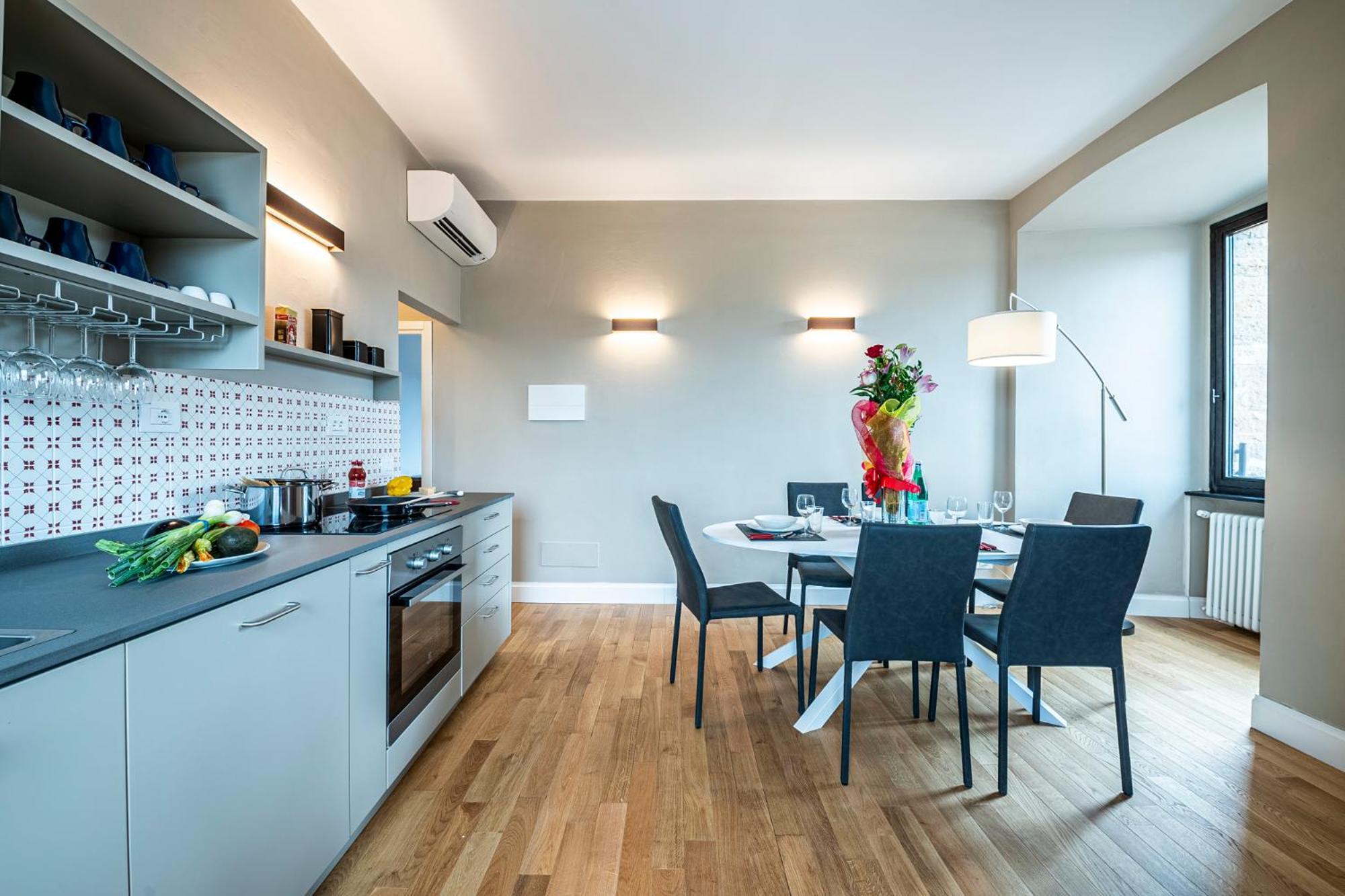 Two Towers-ramaglianti & Belfredelli Apartment *