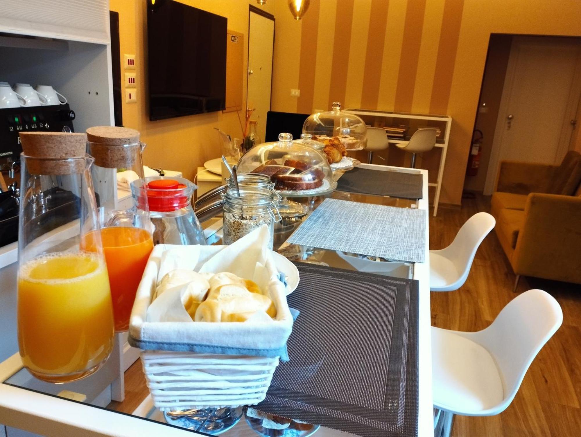 Gogo' Petit Hotel