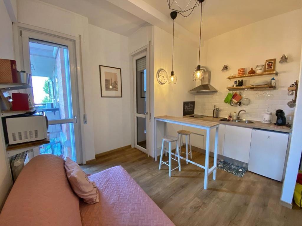 Fevira Airport Free Parking Apartment