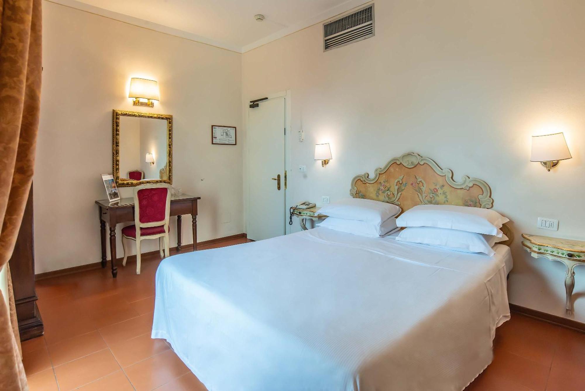 Machiavelli Palace Hotel 3*