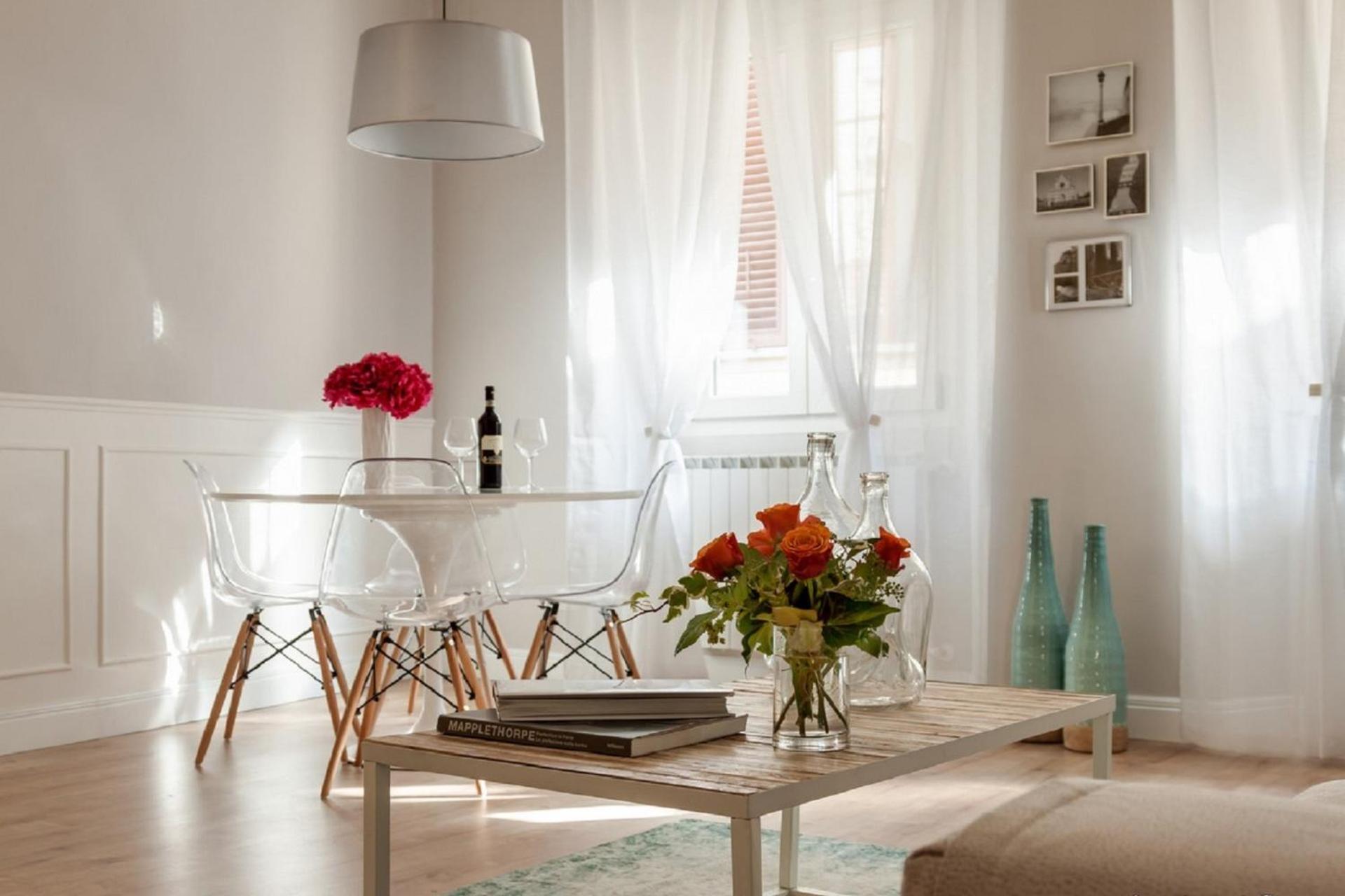 - Cimatori Balcony Apartment *