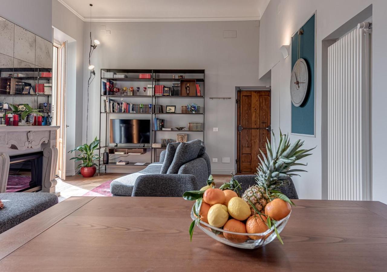 Comfortable Wide In The Core Of * Florence
