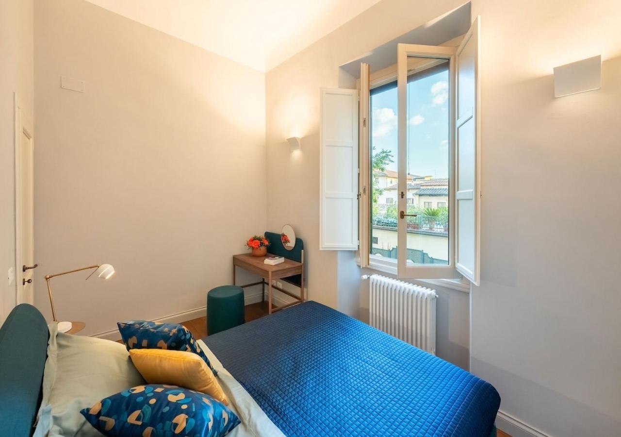 Comfortable Wide In The Core Of Florence