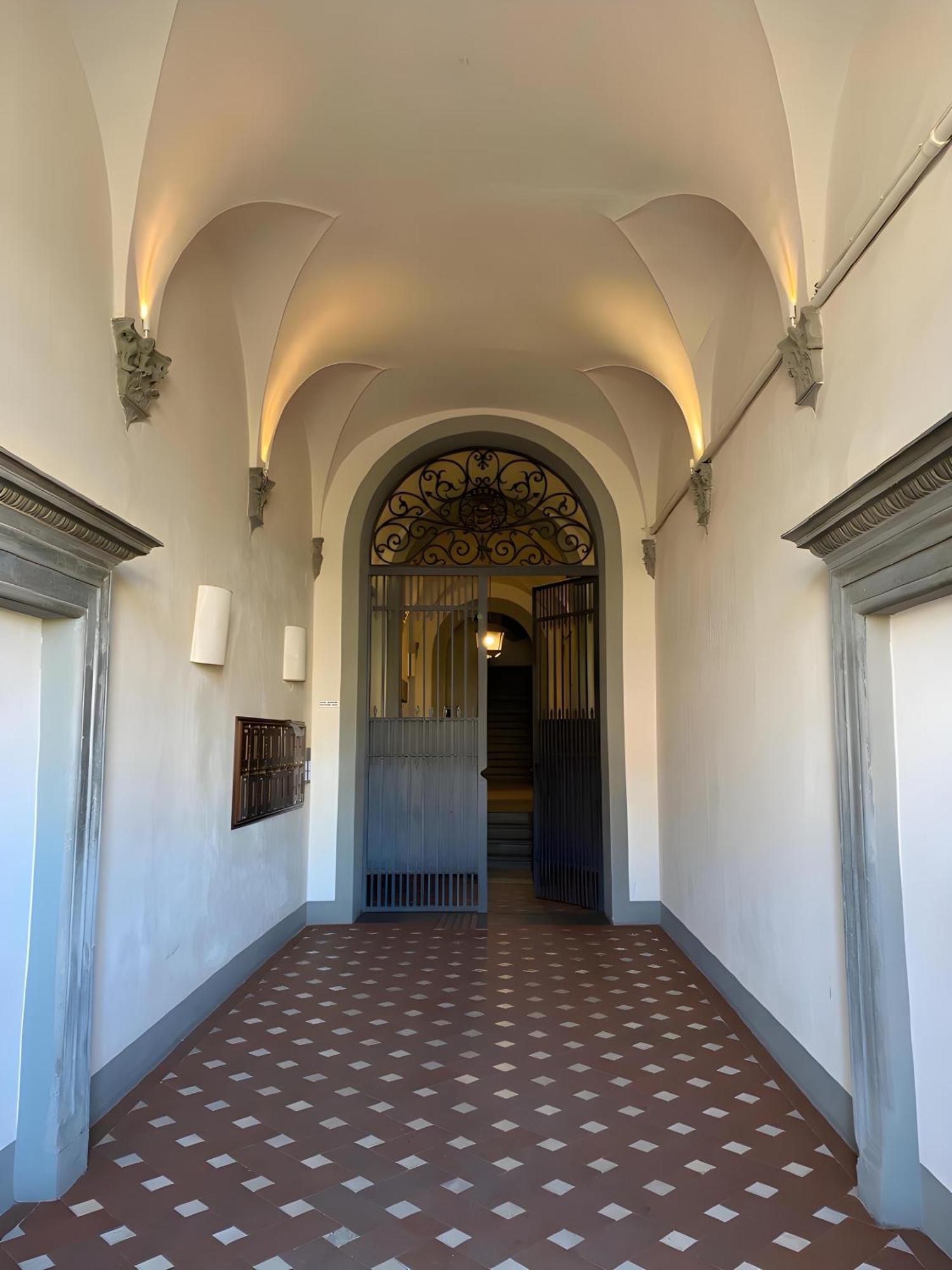 Apartment Art & Style Lungarno Guicciardini
