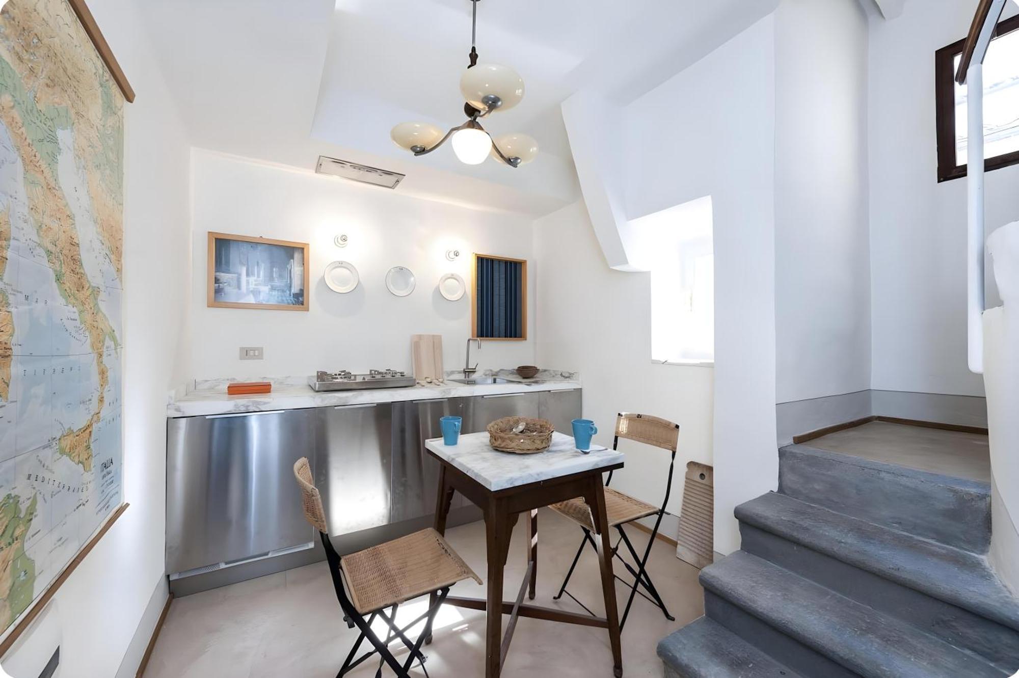 Art & Style Lungarno Guicciardini Apartment Florence