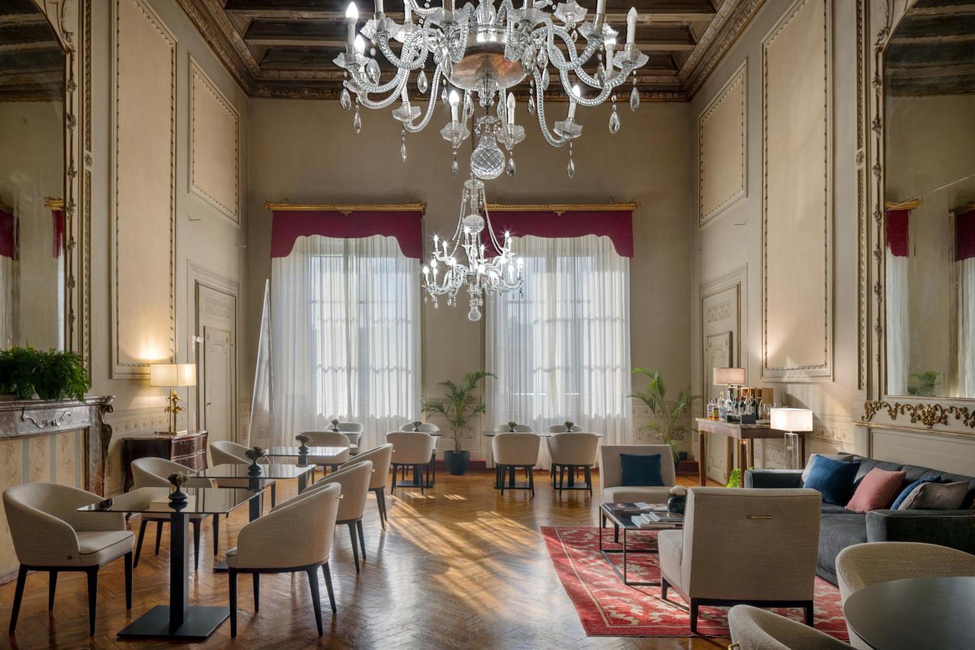 Leone Blu | Esperienze 2* Florence