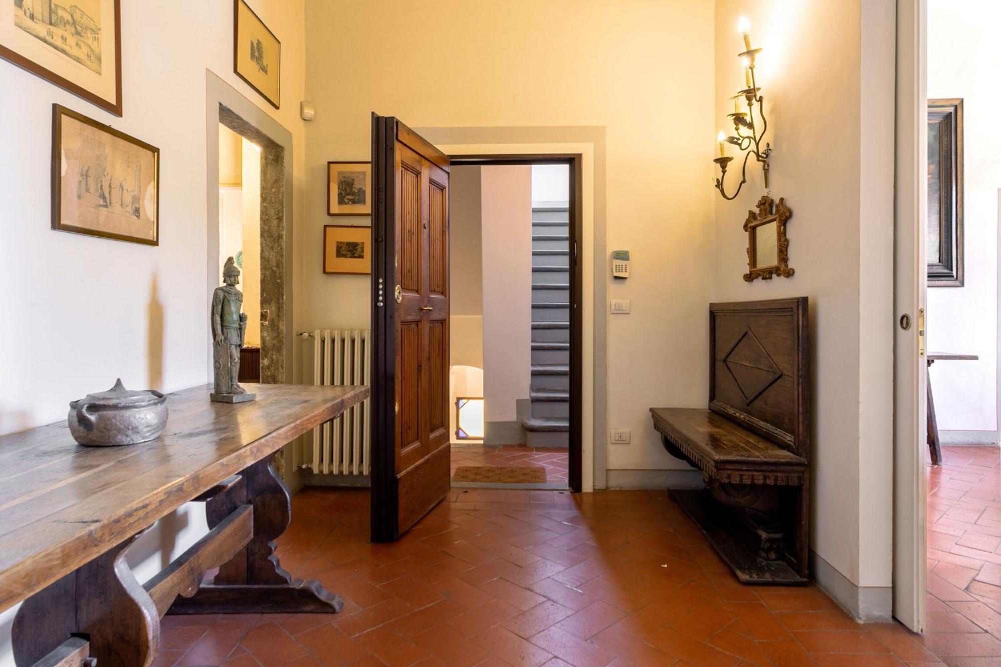 Santa Croce Dante's View With Terrace By Halldis *